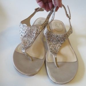 VC SIGNATURE VI MARTA BEDAZZLED THONG SANDAL 8 *